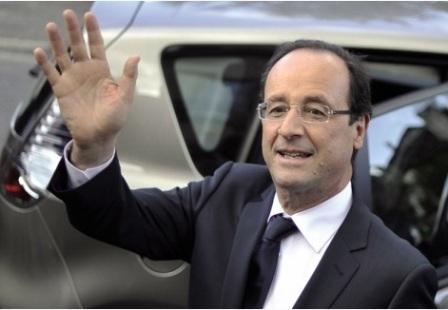 French President arrives in Morocco