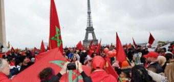 Thousands of Moroccans from France and Other European Countries Express Their Attachment to the National Flag in Paris